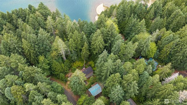 321 N Wynoochee Drive, Hoodsport, WA 98548