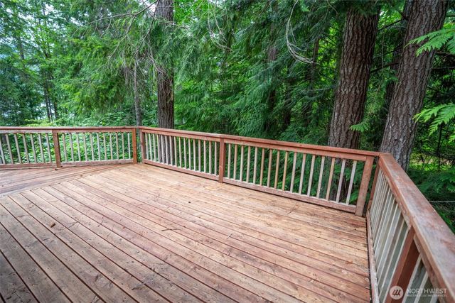 321 N Wynoochee Drive, Hoodsport, WA 98548