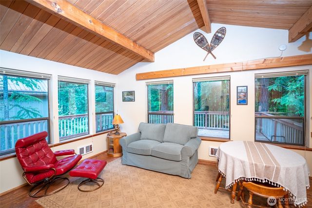 321 N Wynoochee Drive, Hoodsport, WA 98548