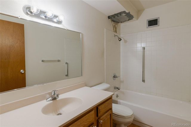 700 S Alton Way 10B, Denver, CO 80247
