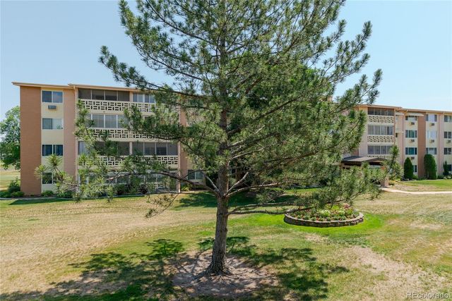 700 S Alton Way 10B, Denver, CO 80247