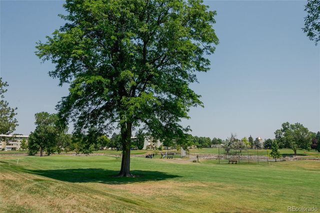 700 S Alton Way 10B, Denver, CO 80247