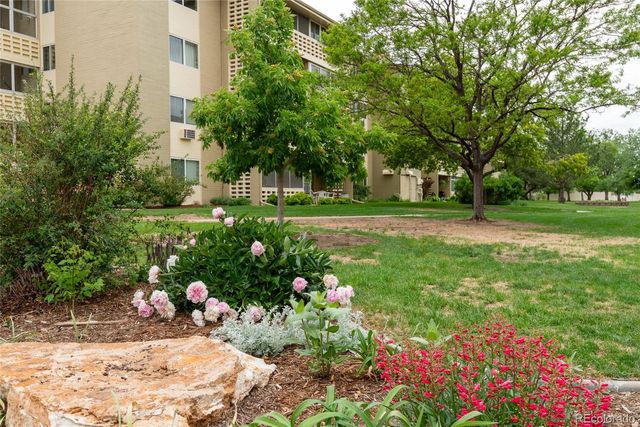 700 S Alton Way 10B, Denver, CO 80247