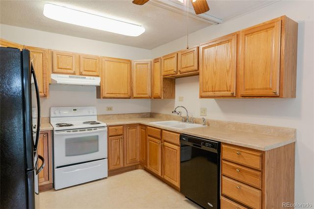 700 S Alton Way 10B, Denver, CO 80247