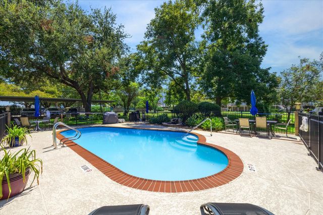 2330 Lakewood Yacht Club Drive 4, Seabrook, TX 77586