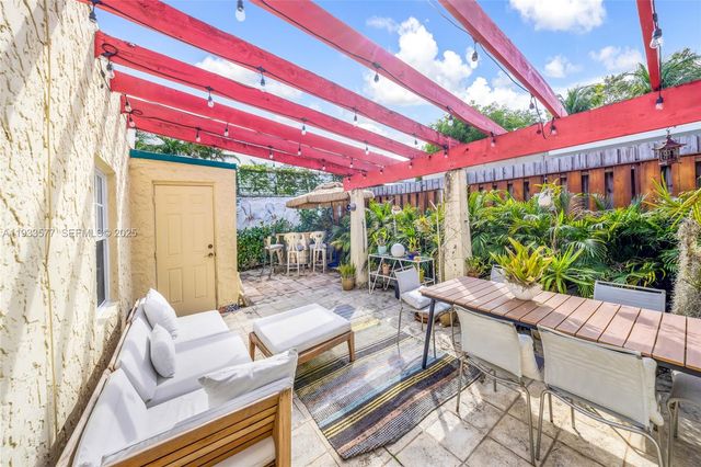 1840 Tigertail Ave, Miami, FL 33133