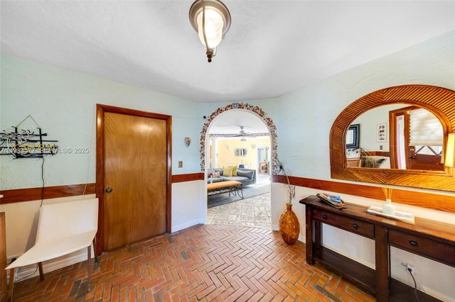 1840 Tigertail Ave, Miami, FL 33133