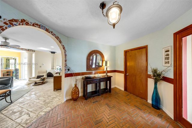 1840 Tigertail Ave, Miami, FL 33133