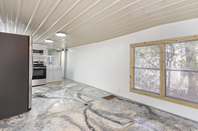 6 Ocean Reef Ln., Murrells Inlet, SC 29576