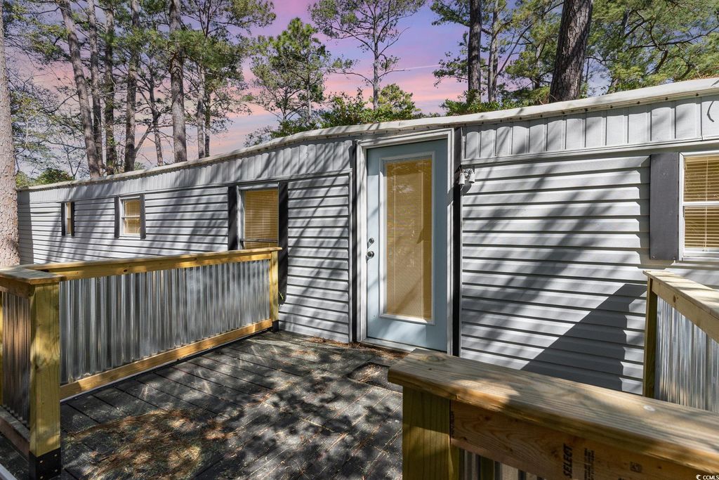 6 Ocean Reef Ln., Murrells Inlet, SC 29576