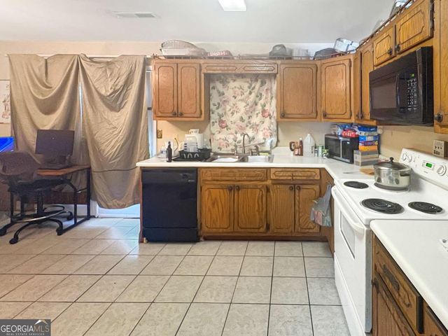 664 Browning Lane SE, Conyers, GA 30013