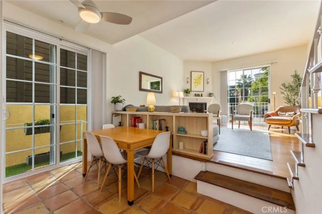 11445 Moorpark, Studio City, CA 91602