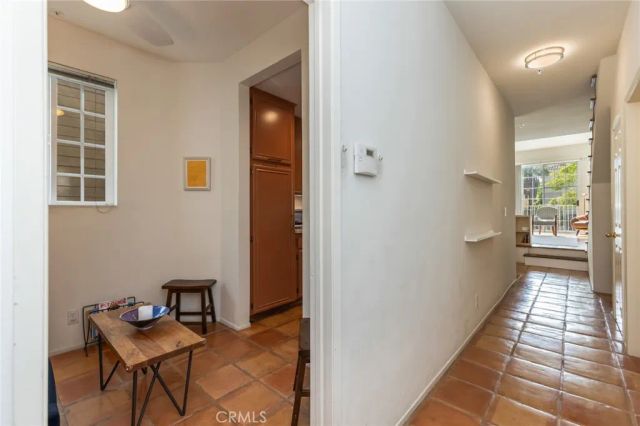 11445 Moorpark, Studio City, CA 91602