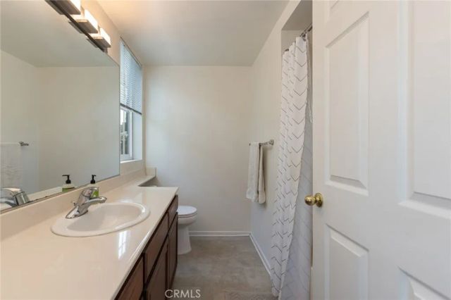 11445 Moorpark, Studio City, CA 91602