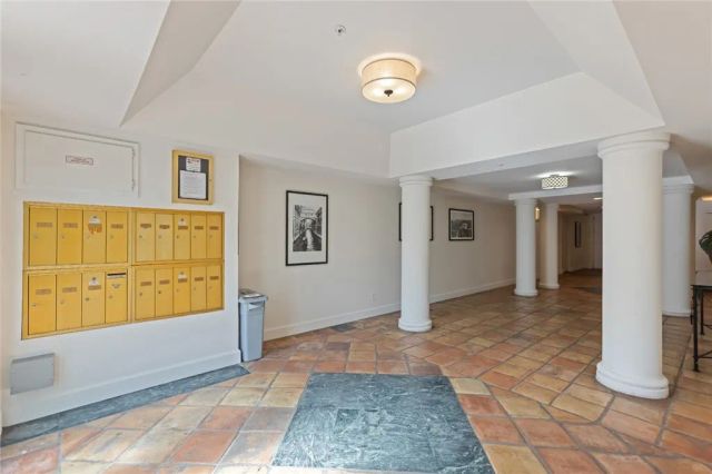 11445 Moorpark, Studio City, CA 91602