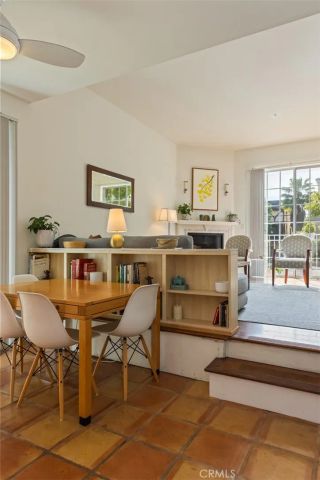 11445 Moorpark, Studio City, CA 91602