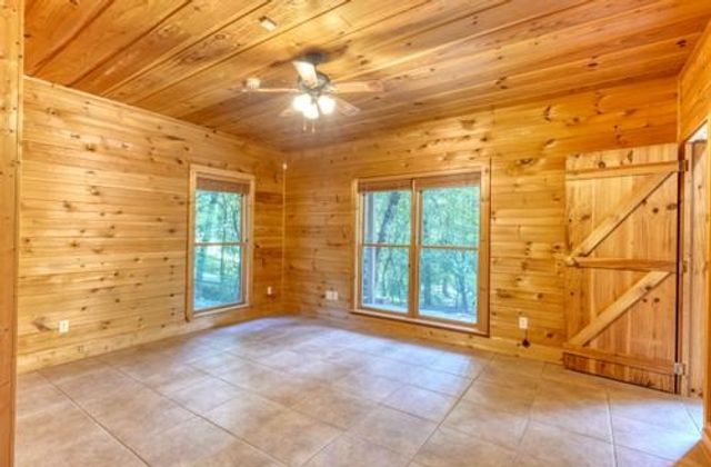300 Chapman Lane, Blairsville, GA 30512