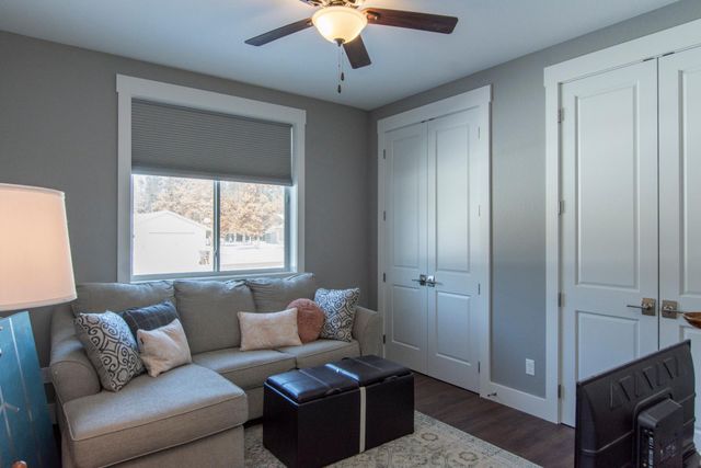 11889 Joneswood Drive, Baxter, MN 56425