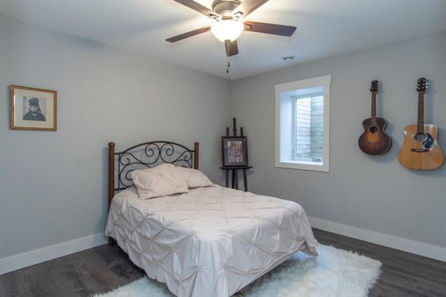 11889 Joneswood Drive, Baxter, MN 56425