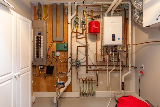 11889 Joneswood Drive, Baxter, MN 56425