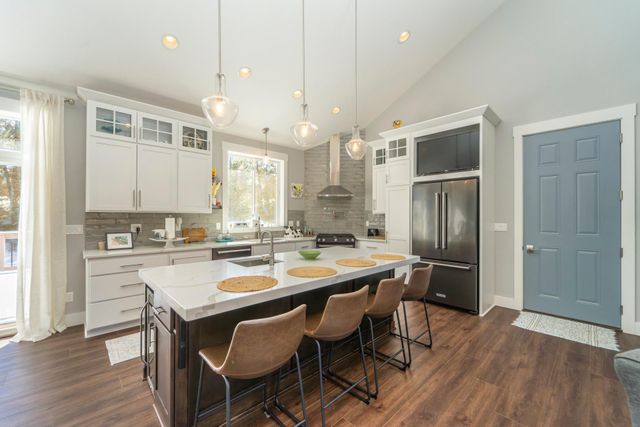 11889 Joneswood Drive, Baxter, MN 56425