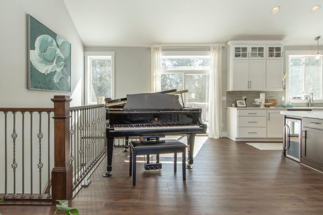 11889 Joneswood Drive, Baxter, MN 56425