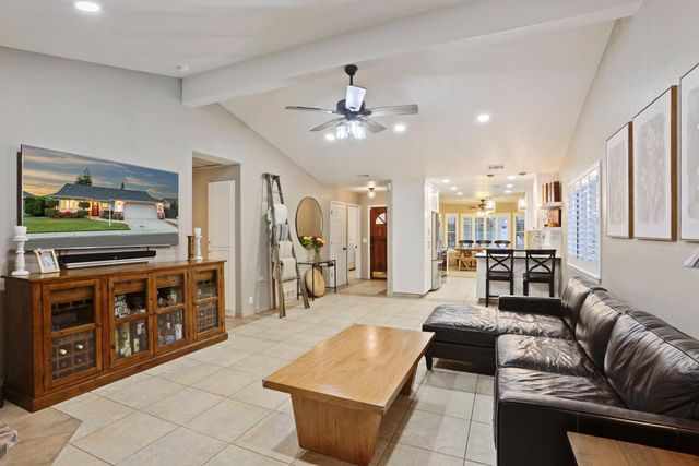18923 Wildwood Dr, Lockeford, CA 95237