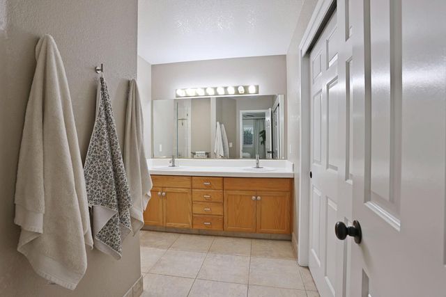 18923 Wildwood Dr, Lockeford, CA 95237