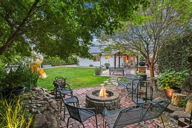18923 Wildwood Dr, Lockeford, CA 95237