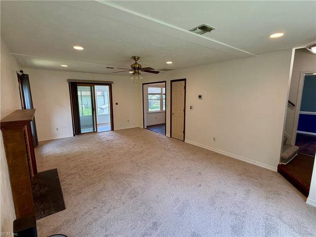 5 Sunset Ct, Portsmouth, VA 23703