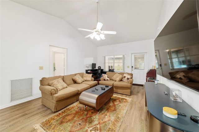 9696 SW 94TH TERRACE B, Ocala, FL 34481