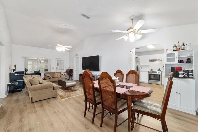 9696 SW 94TH TERRACE B, Ocala, FL 34481