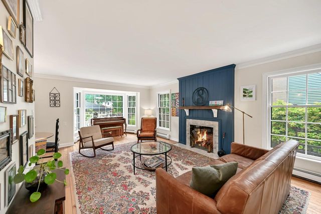 8332 N Greenvale ROAD, Fox Point, WI 53217