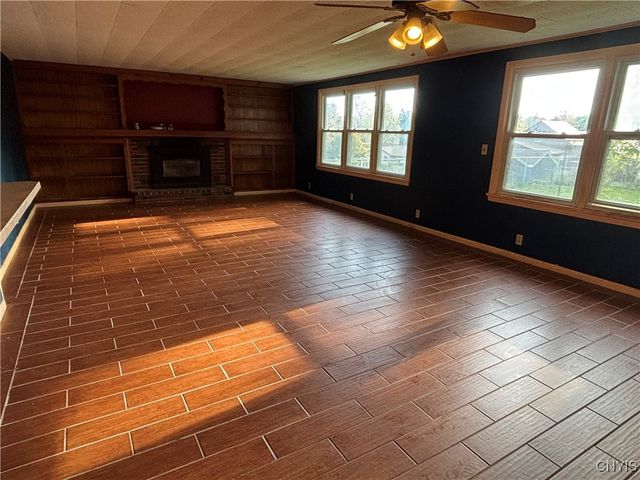 890 Cayuga Street, Fulton, NY 13069