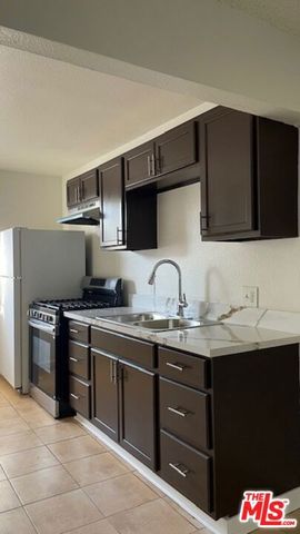 1240 N Evergreen Avenue 4, Los Angeles, CA 90033