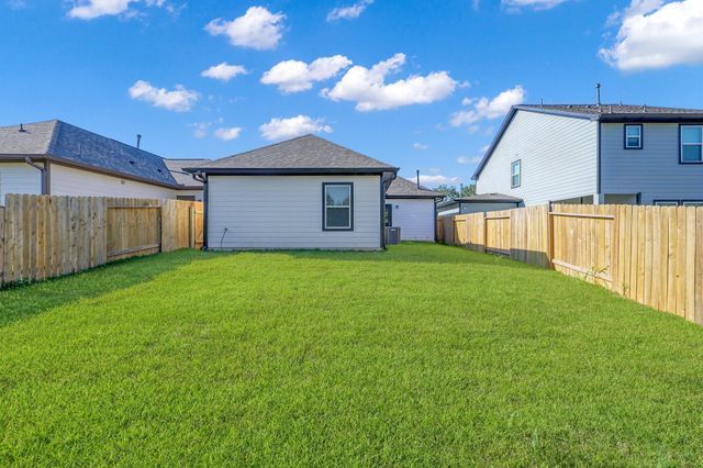 11809 East Gate Drive, Willis, TX 77318