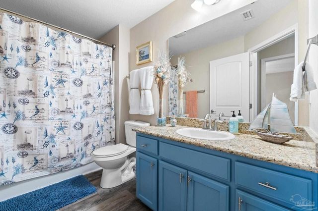1142 Maskoke Dr, Cantonment, FL 32533