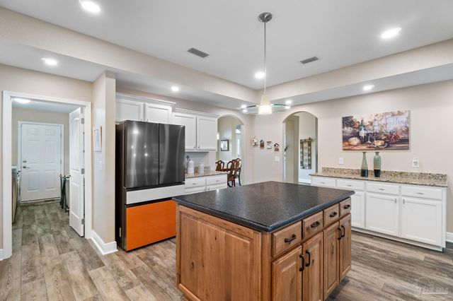 1142 Maskoke Dr, Cantonment, FL 32533