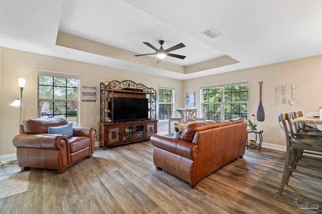 1142 Maskoke Dr, Cantonment, FL 32533