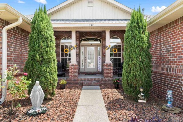 1142 Maskoke Dr, Cantonment, FL 32533