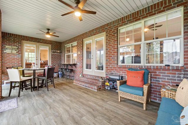 1142 Maskoke Dr, Cantonment, FL 32533
