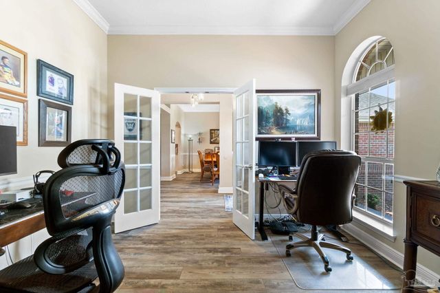 1142 Maskoke Dr, Cantonment, FL 32533