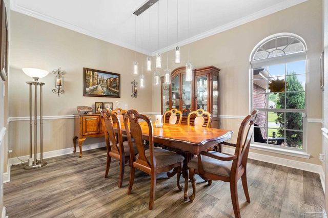 1142 Maskoke Dr, Cantonment, FL 32533