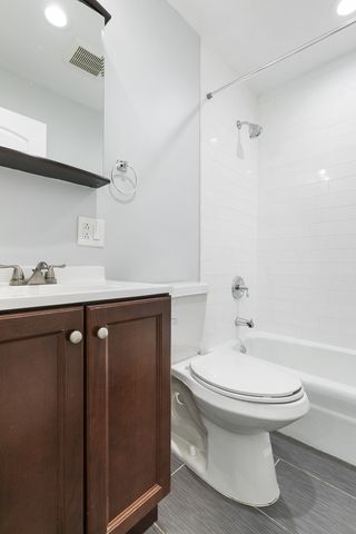 5534 N Kenmore Avenue 208, Chicago, IL 60640