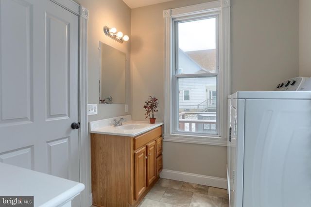 220 W MAIN ST, Newmanstown, PA 17073