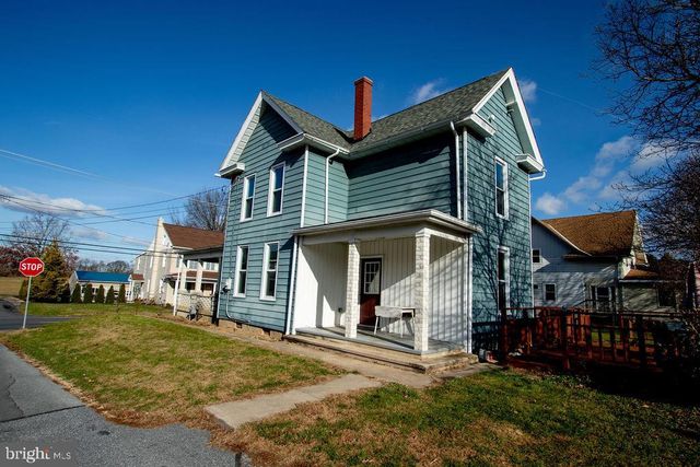 220 W MAIN ST, Newmanstown, PA 17073