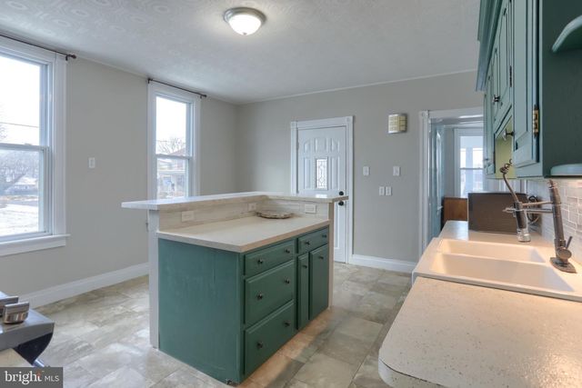 220 W MAIN ST, Newmanstown, PA 17073