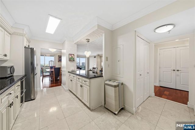 1512 Palisade Avenue 19A, Fort Lee, NJ 07024