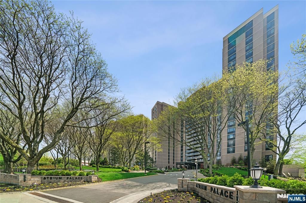 1512 Palisade Avenue 19A, Fort Lee, NJ 07024