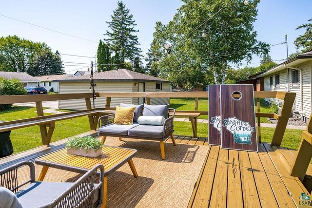 32 Laurel Avenue, Superior, WI 54880